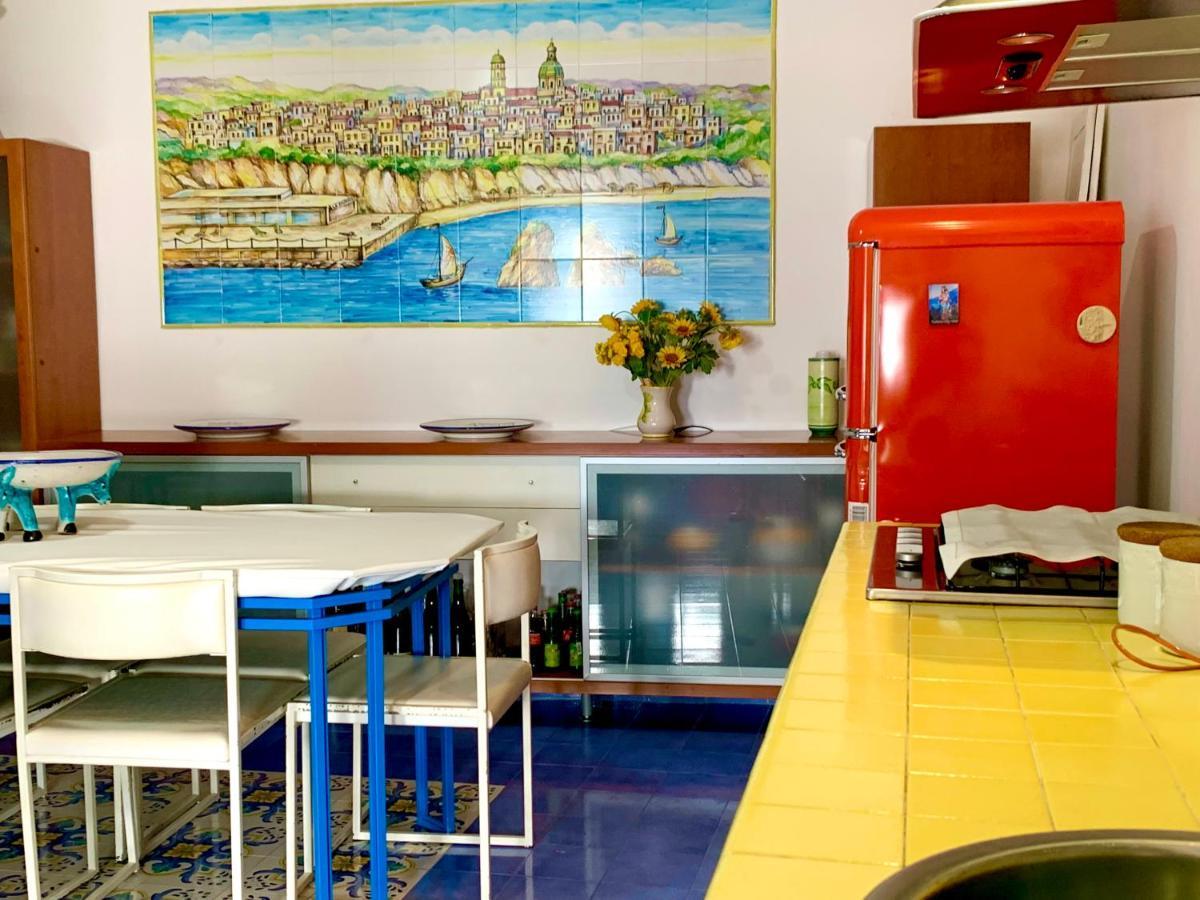 VietriLa Finestra Sul Duomo, Amalfi Coastアパートメント エクステリア 写真